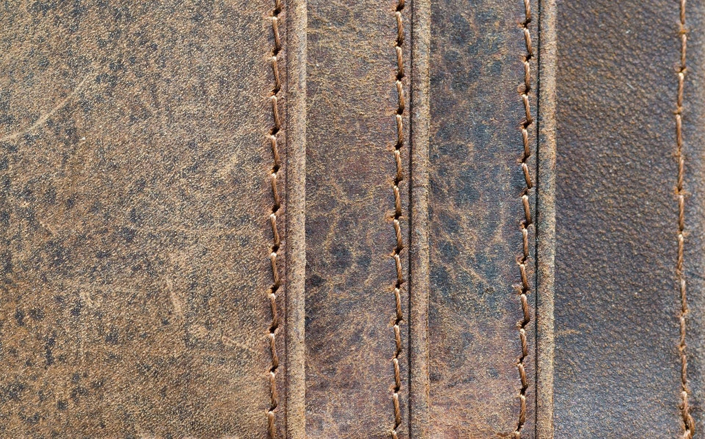 En quoi sont faits les portefeuilles et porte-cartes ?