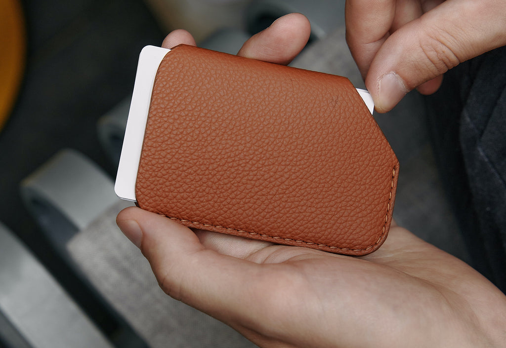 Les avantages du porte-cartes cuir