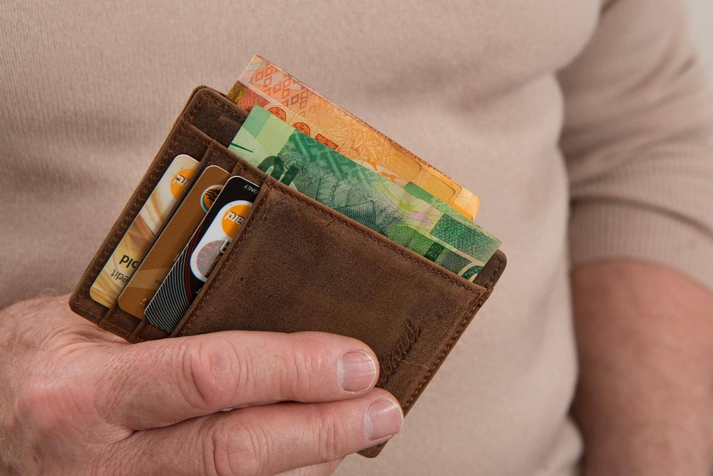 Portefeuille ou porte-cartes ?